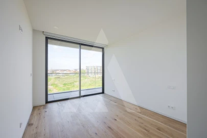 Apartamento T3 para Venda em Glória e Vera Cruz