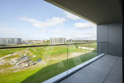 Apartamento T3 para Venda em Glória e Vera Cruz