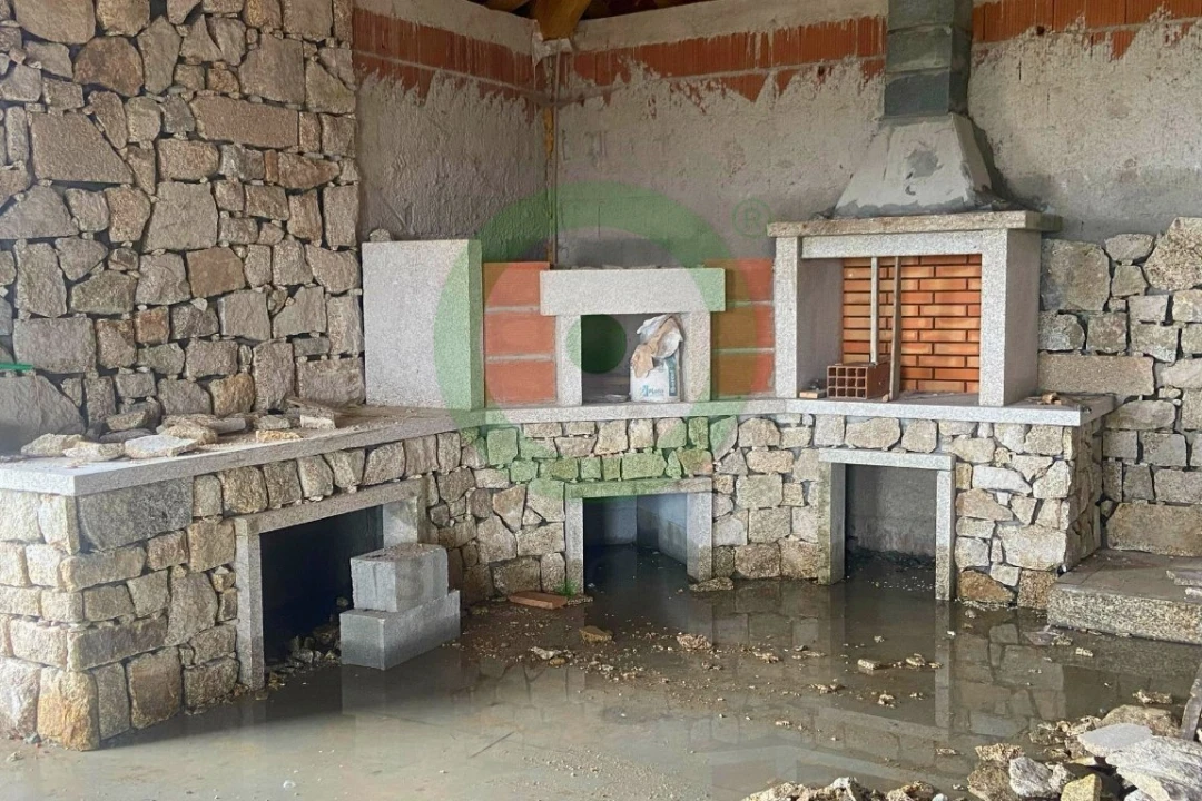 Moradia T4 para Venda em Santiago de Ribeira de Alhariz Foto 7