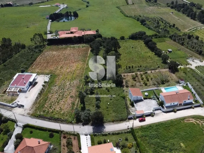 Terreno para Venda em Carvoeira e Carmões Foto 21
