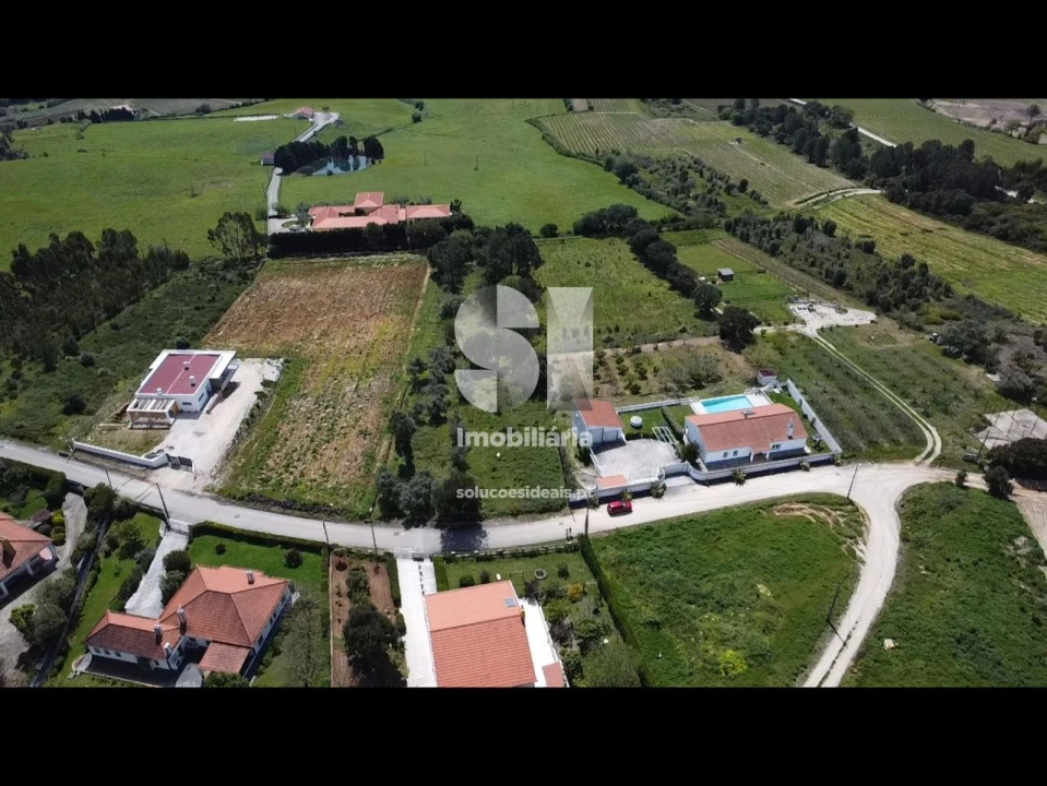 Terreno para Venda em Carvoeira e Carmões Foto 18