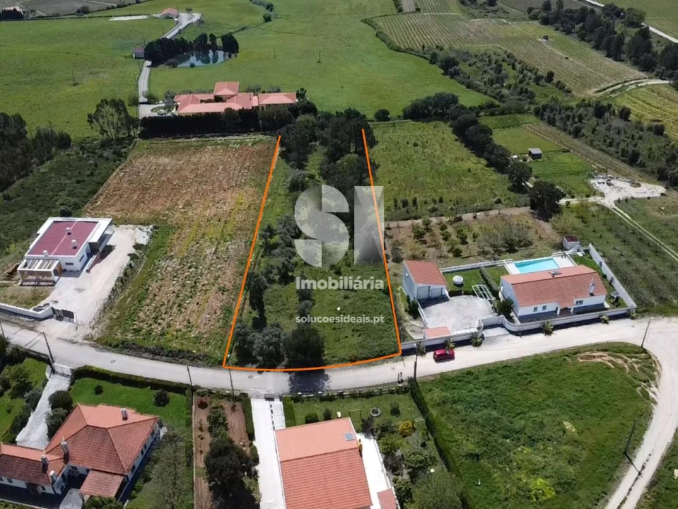 Terreno para Venda em Carvoeira e Carmões Foto 19