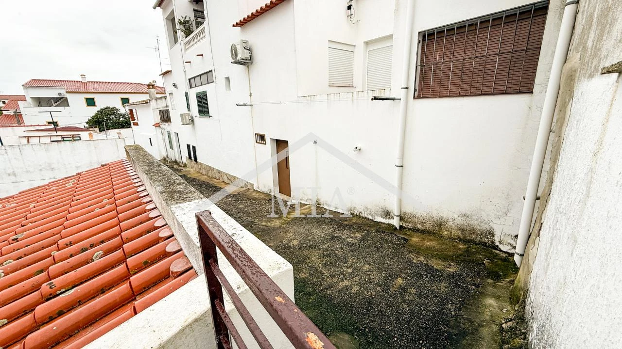 Apartamento T2 para Venda em Barrancos Foto 29