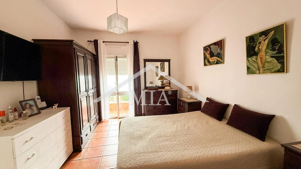 Apartamento T2 para Venda em Barrancos Foto 5