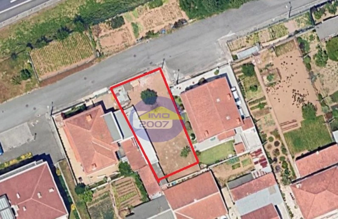Terreno para Venda em Nogueira da Regedoura Foto 1