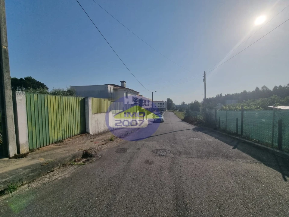 Terreno para Venda em Nogueira da Regedoura Foto 17
