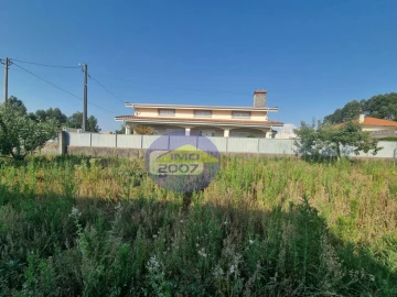 Terreno para Venda em Nogueira da Regedoura