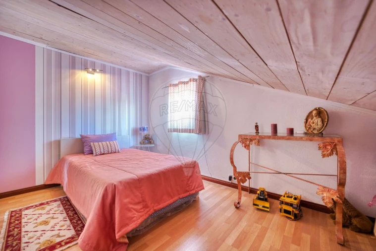 Moradia T5 para Venda em São Jose da Lamarosa Foto 35