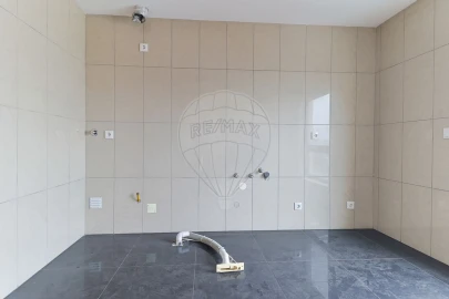 Apartamento T3 para Venda em Sé Nova, Santa Cruz, Almedina e São Bartolomeu