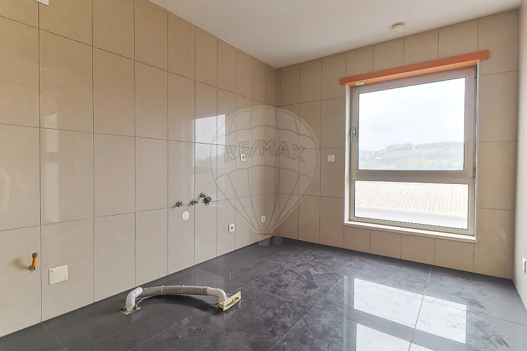Apartamento T3 para Venda em Sé Nova, Santa Cruz, Almedina e São Bartolomeu Foto 22
