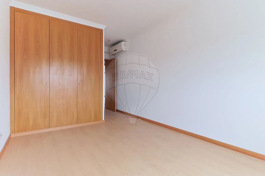 Apartamento T3 para Venda em Sé Nova, Santa Cruz, Almedina e São Bartolomeu Foto 15