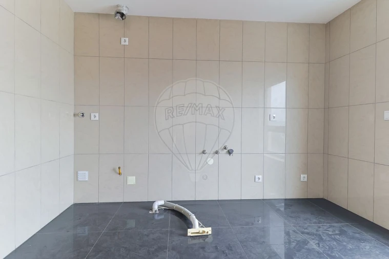 Apartamento T3 para Venda em Sé Nova, Santa Cruz, Almedina e São Bartolomeu Foto 26