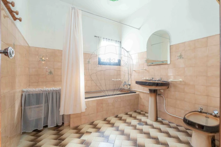 Moradia T4 para Venda em Ferreira-A-Nova Foto 14