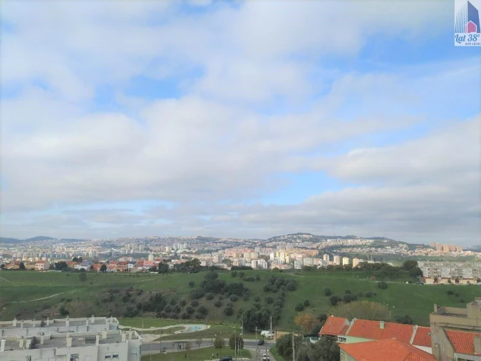 Apartamento T3 para Venda em Santa Clara Foto 4