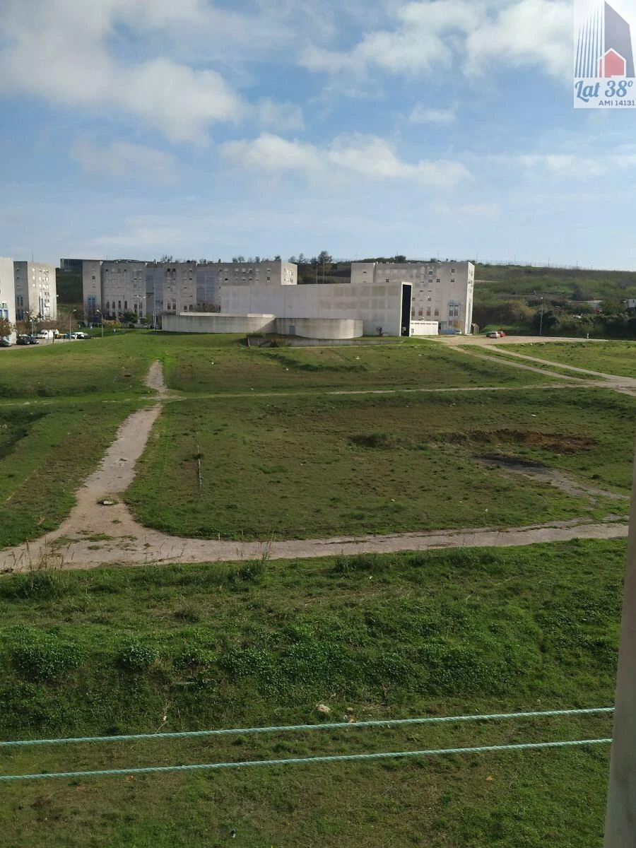 Apartamento T2 para Venda em Santa Clara Foto 6