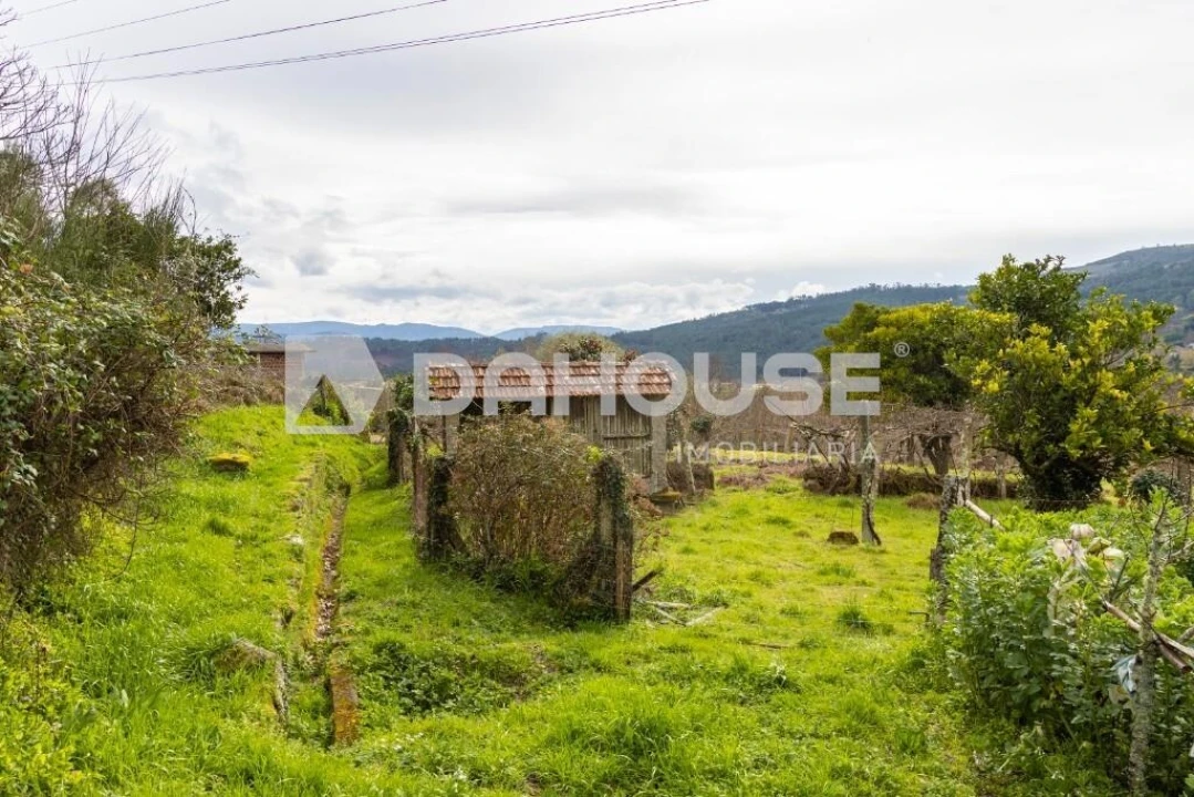 Quinta T2 para Venda em Candemil e Gondar Foto 12