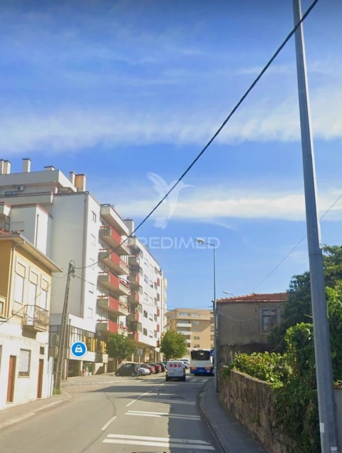 Terreno para Venda em Cidade da Maia
