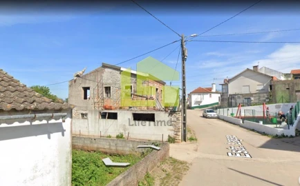 Moradia T3 para Venda em São Miguel, Santa Eufémia e Rabaçal
