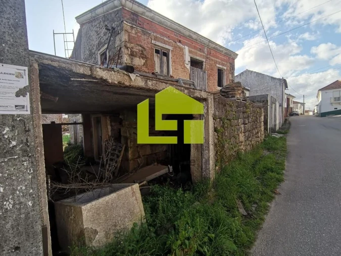 Moradia T3 para Venda em São Miguel, Santa Eufémia e Rabaçal Foto 7