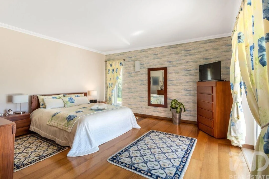 Moradia T4 para Venda em Foz do Arelho Foto 17