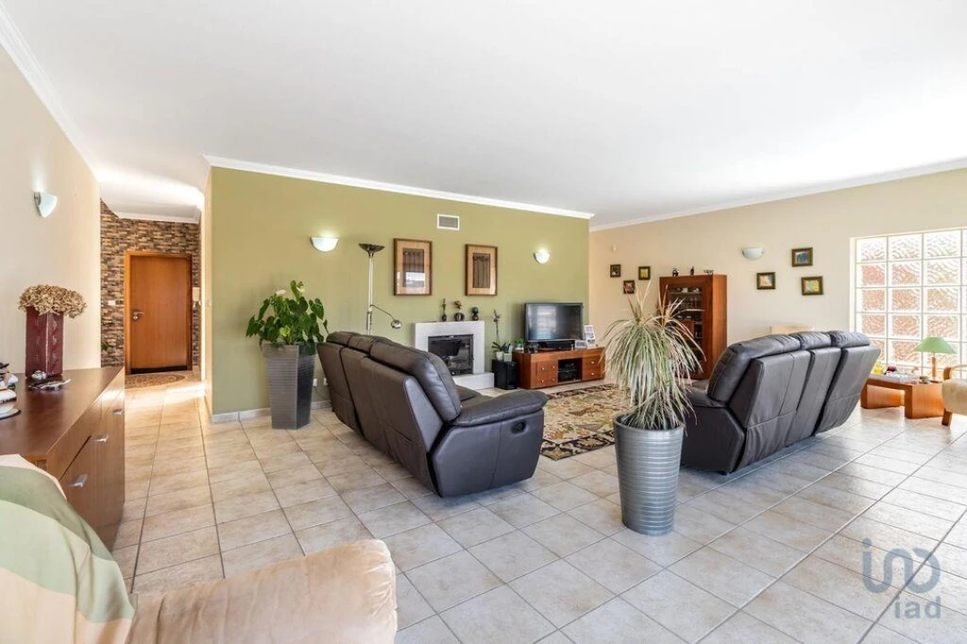 Moradia T4 para Venda em Foz do Arelho Foto 8