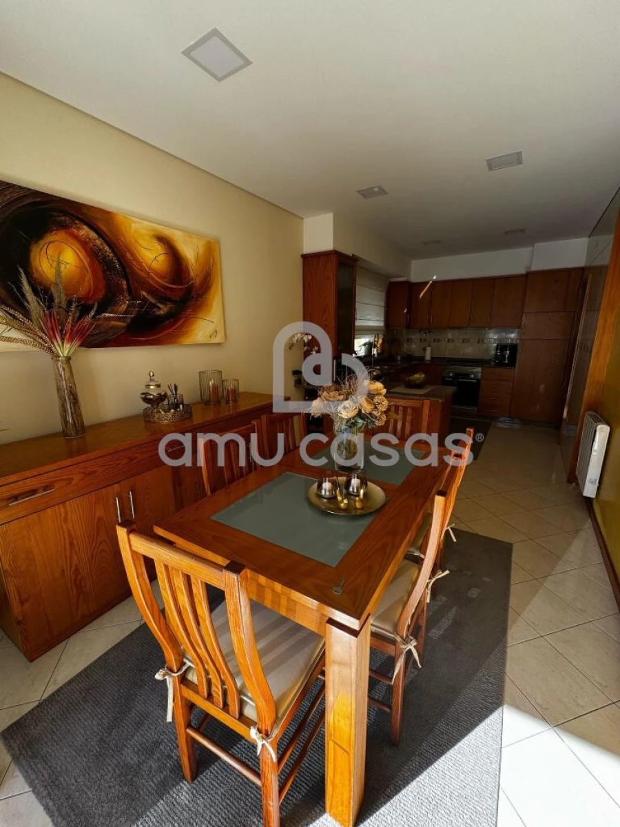 Moradia T4 para Venda em Salreu Foto 6