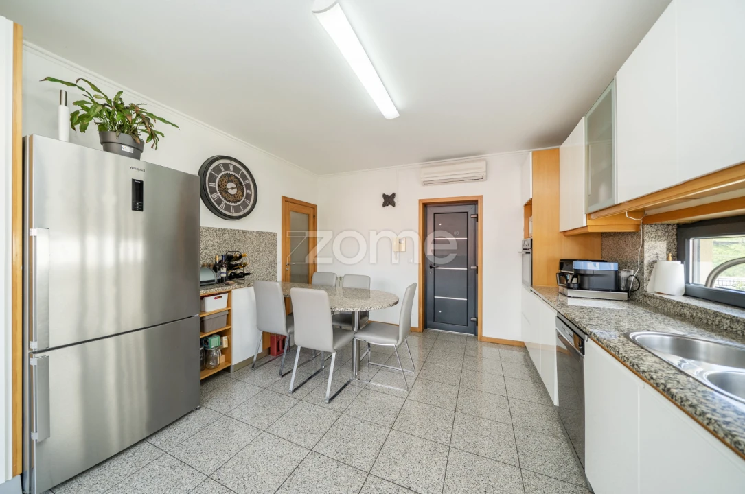 Moradia T4 para Venda em Gualtar Foto 18