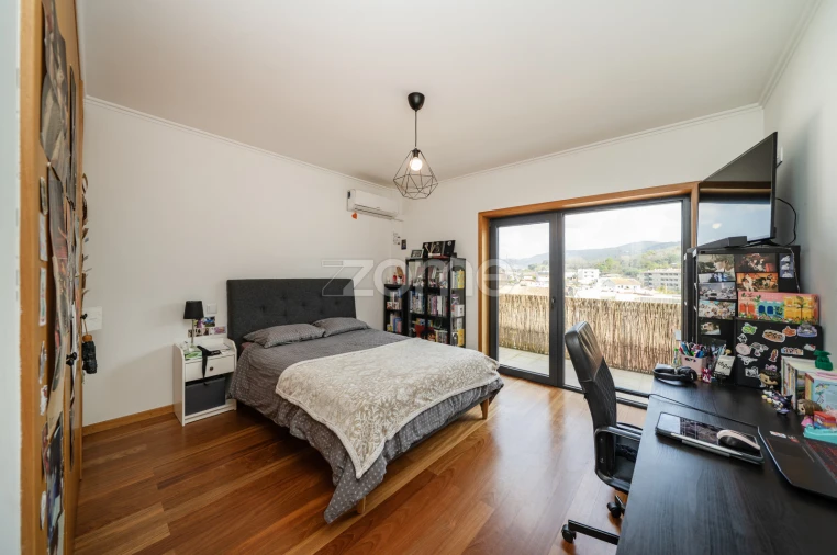 Moradia T4 para Venda em Gualtar Foto 35