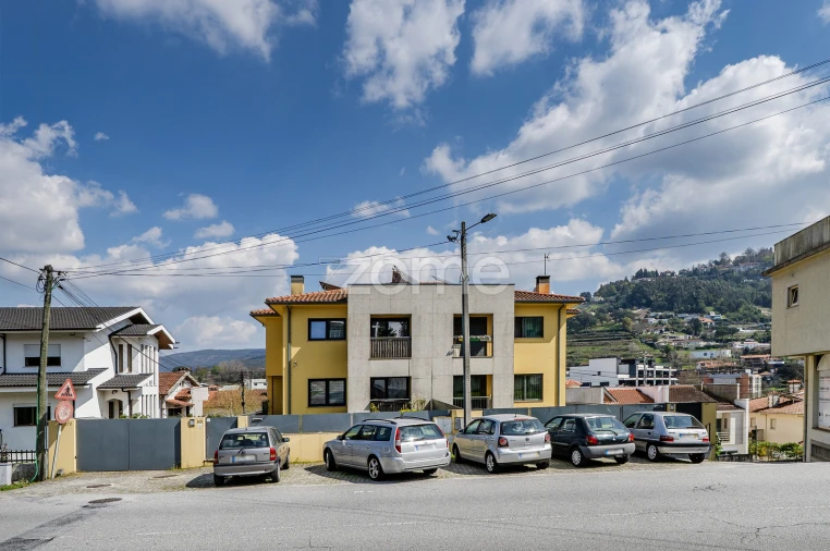 Moradia T4 para Venda em Gualtar Foto 2