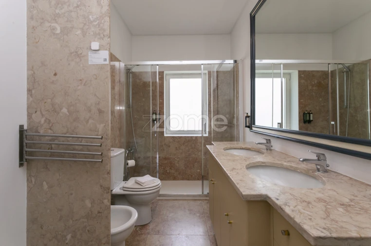 Moradia T6 para Venda em Marco Foto 54