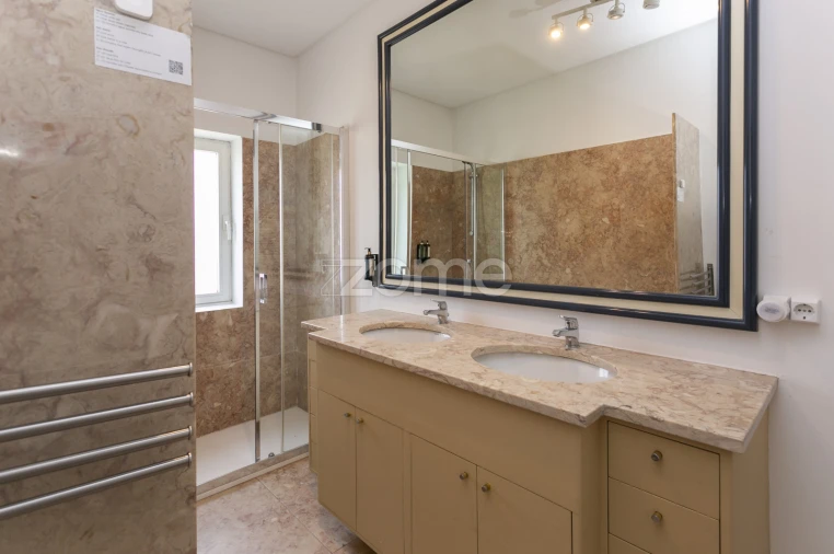 Moradia T6 para Venda em Marco Foto 55