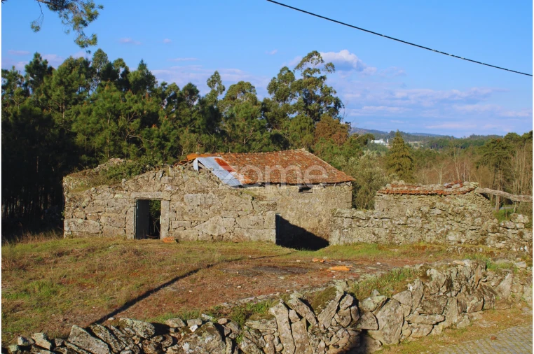 Moradia T3 para Venda em Tavares (Chãs, Várzea e Travanca) Foto 3