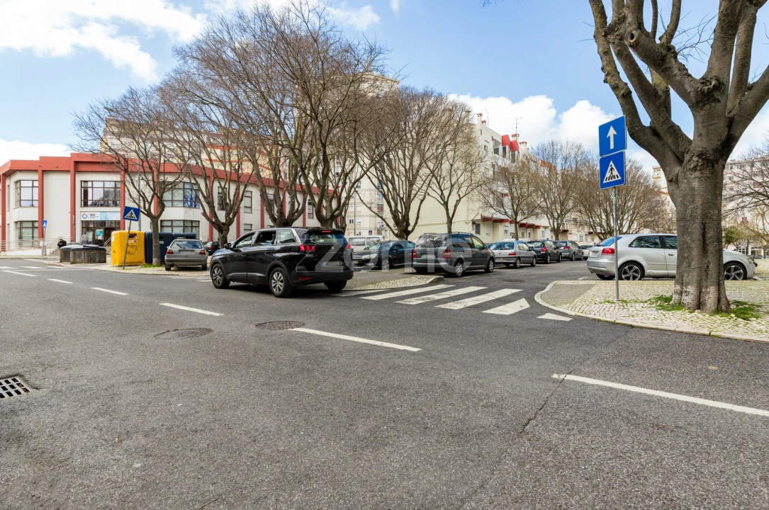 Negócio para Venda em Venteira Foto 19