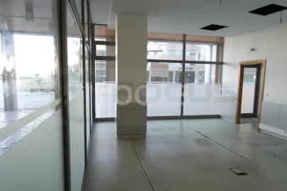 Loja para Arrendamento em Glória e Vera Cruz