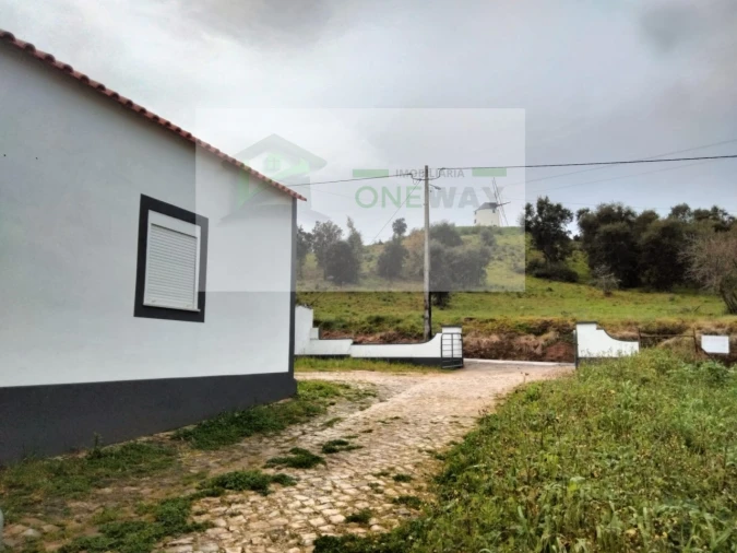 Terreno para Venda em Azueira e Sobral da Abelheira Foto 1