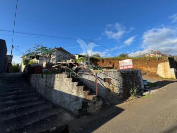 Moradia T3 para Venda em Ponta do Sol