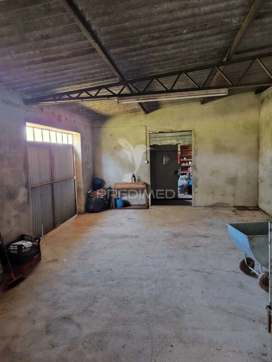 Armazém para Venda em Alcobaça e Vestiaria Foto 16