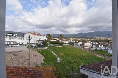 Moradia T4 para Venda em Miranda do Corvo