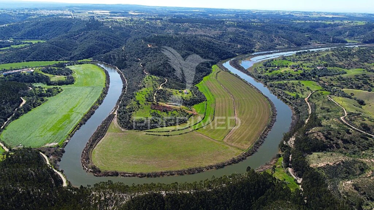Quinta T3 para Venda em São Salvador e Santa Maria Foto 1