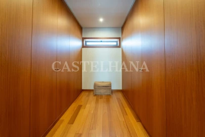 Moradia T8 para Venda em Ermesinde