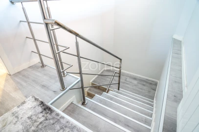 Moradia T6 para Venda em Gondomar (São Cosme), Valbom e Jovim