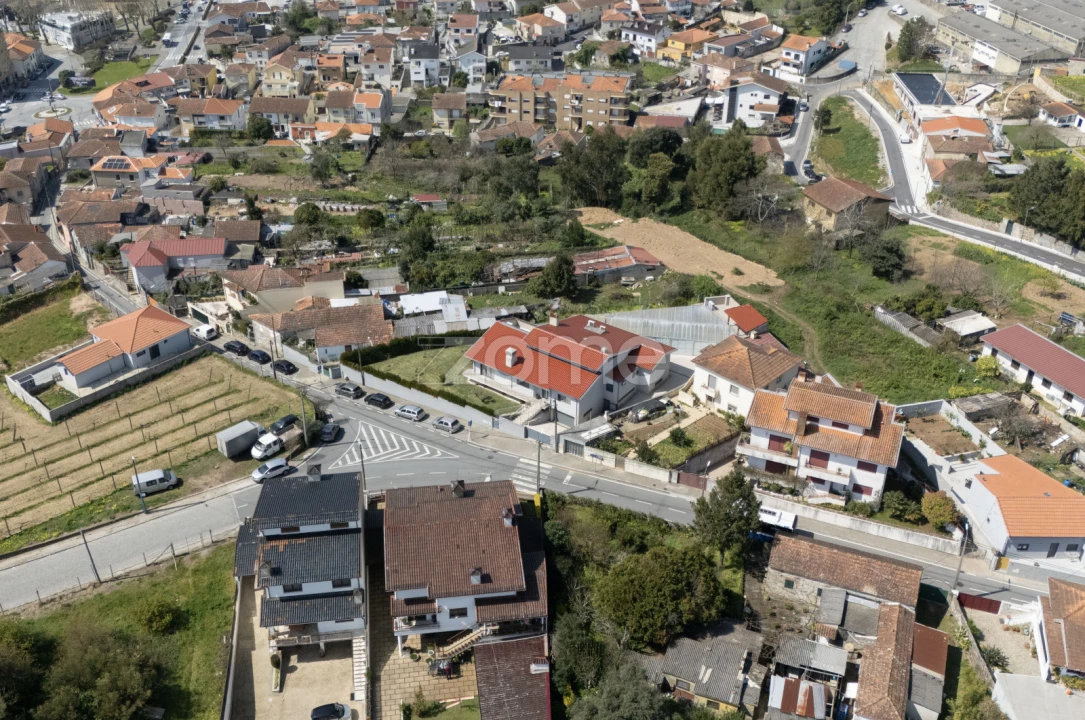 Moradia T6 para Venda em Gondomar (São Cosme), Valbom e Jovim Foto 64