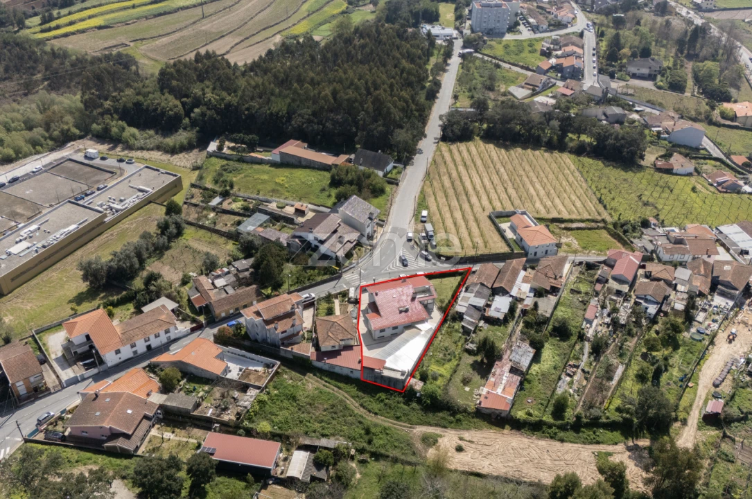Moradia T6 para Venda em Gondomar (São Cosme), Valbom e Jovim Foto 75