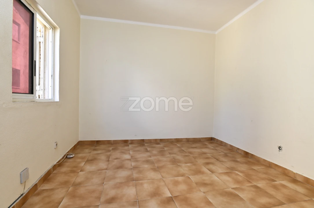 Prédio para Venda em São Domingos de Rana Foto 22