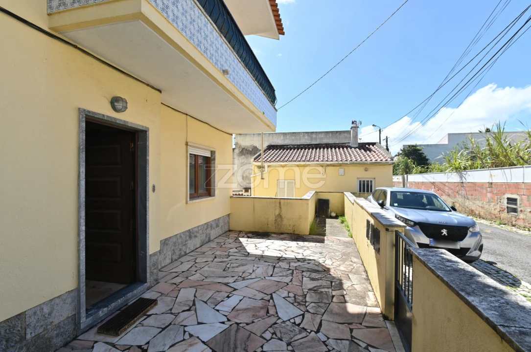 Prédio para Venda em São Domingos de Rana Foto 4