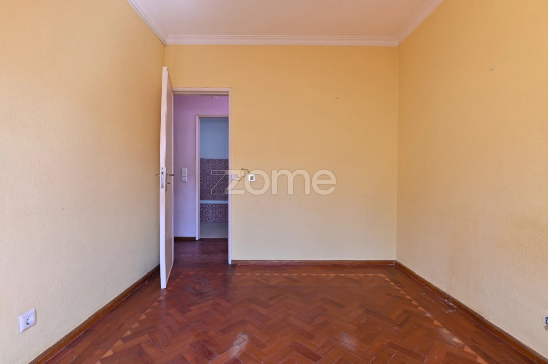 Prédio para Venda em São Domingos de Rana Foto 12