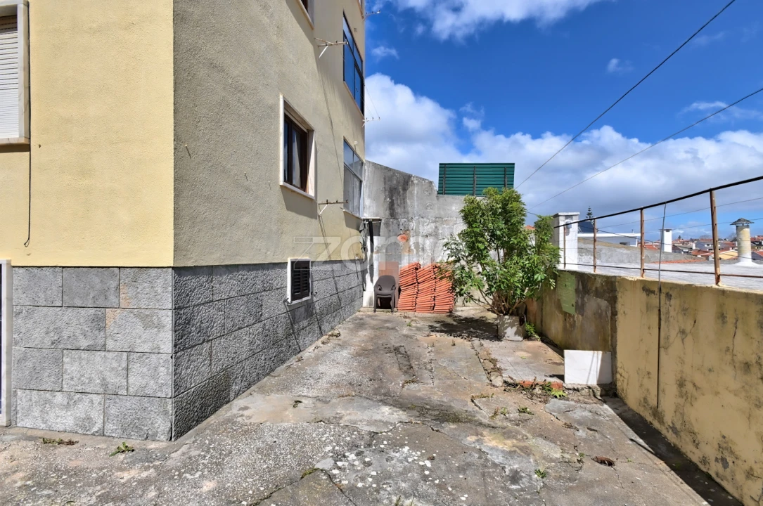 Prédio para Venda em São Domingos de Rana Foto 32