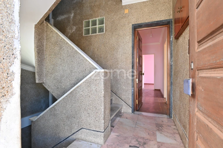 Prédio para Venda em São Domingos de Rana Foto 19