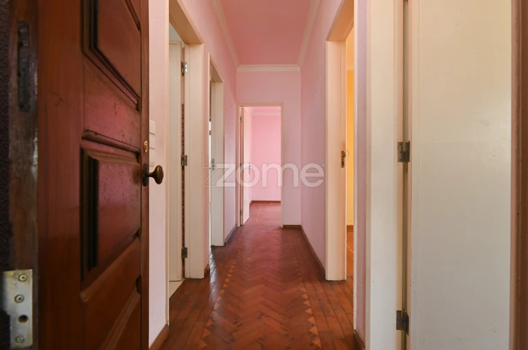 Prédio para Venda em São Domingos de Rana Foto 6