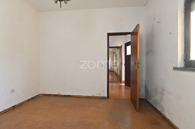 Prédio para Venda em São Domingos de Rana Foto 31